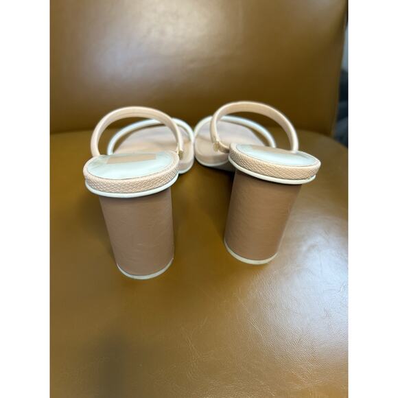 Dolce Vita Tan/Cream Slip-on Strappy Sandals Size 8.5 - Picture 10 of 10